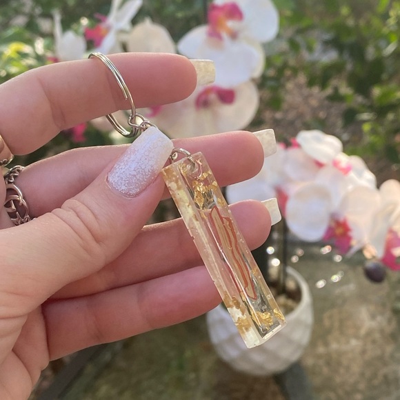 PACK OF 3 Mystery Bundle of Pop Art Resin Keychains - Picture 5 of 16